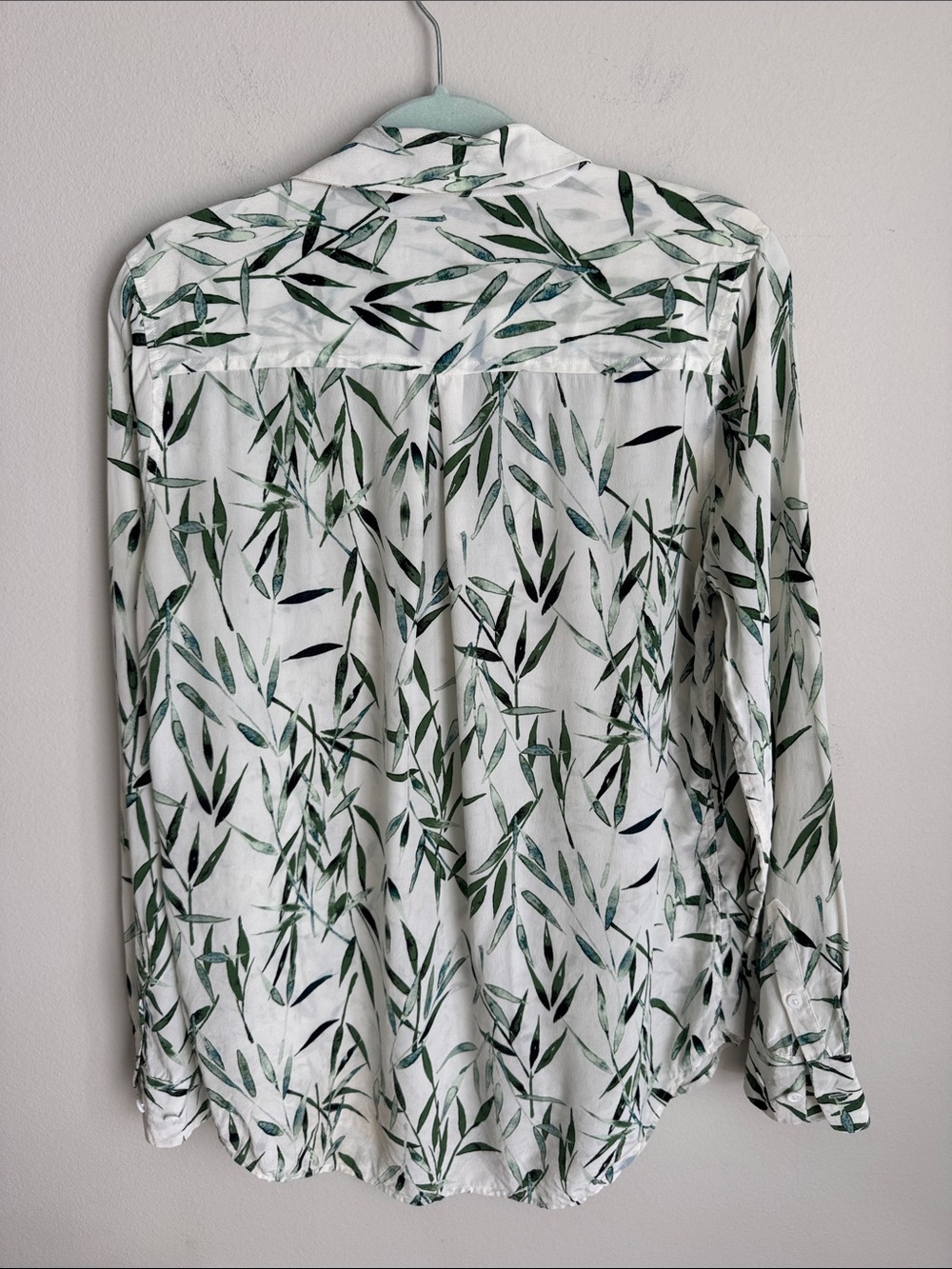 Equipment Femme 100% Silk Bamboo Leaf Print Button Front Blouse Medium White - Picture 9 of 13